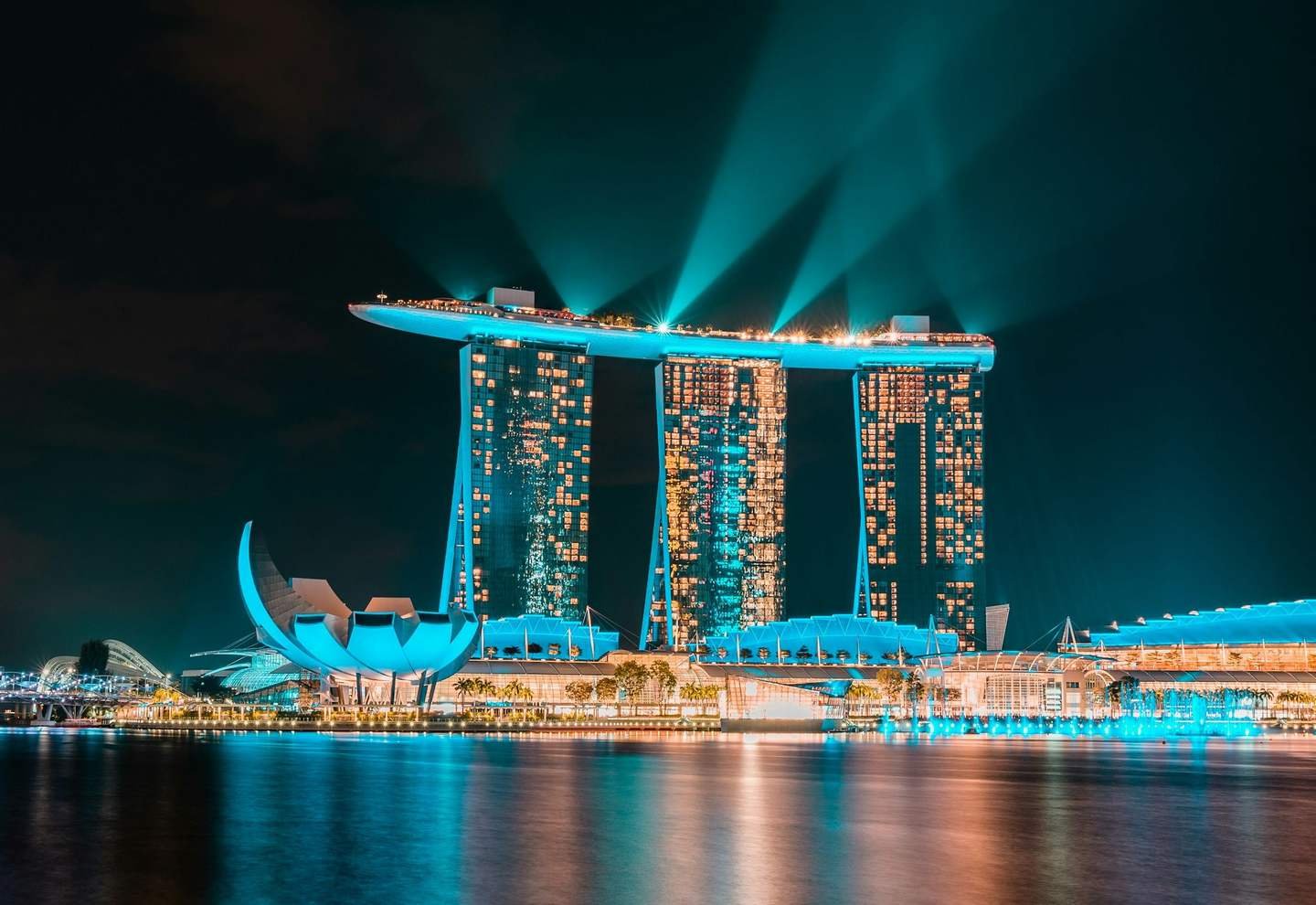Marina Bay glowing at dusk